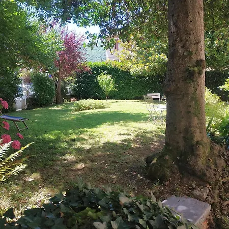 בית נופש Maison L'arenoulat *