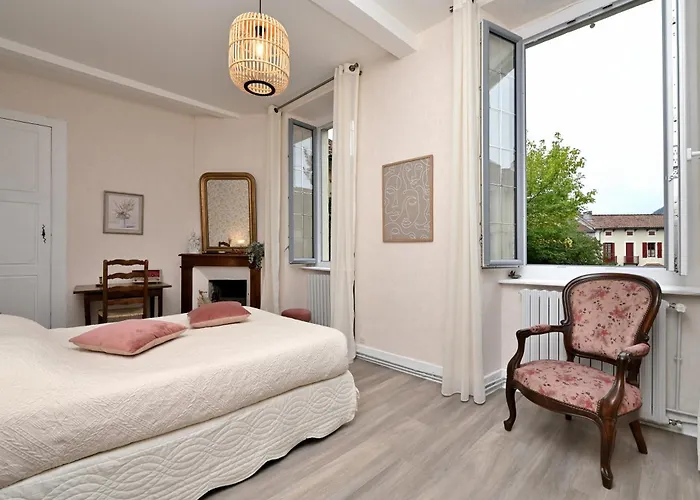 Maison L'arenoulat Feriehus